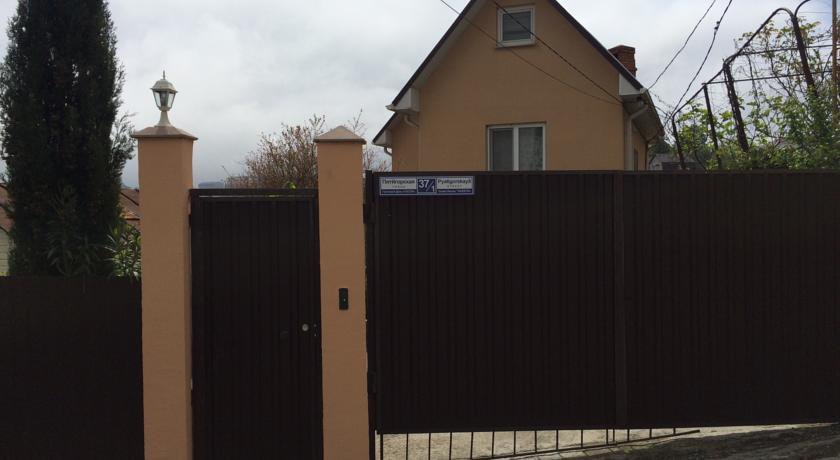 Гостиница Гостевой Дом «Гости» Сочи-5